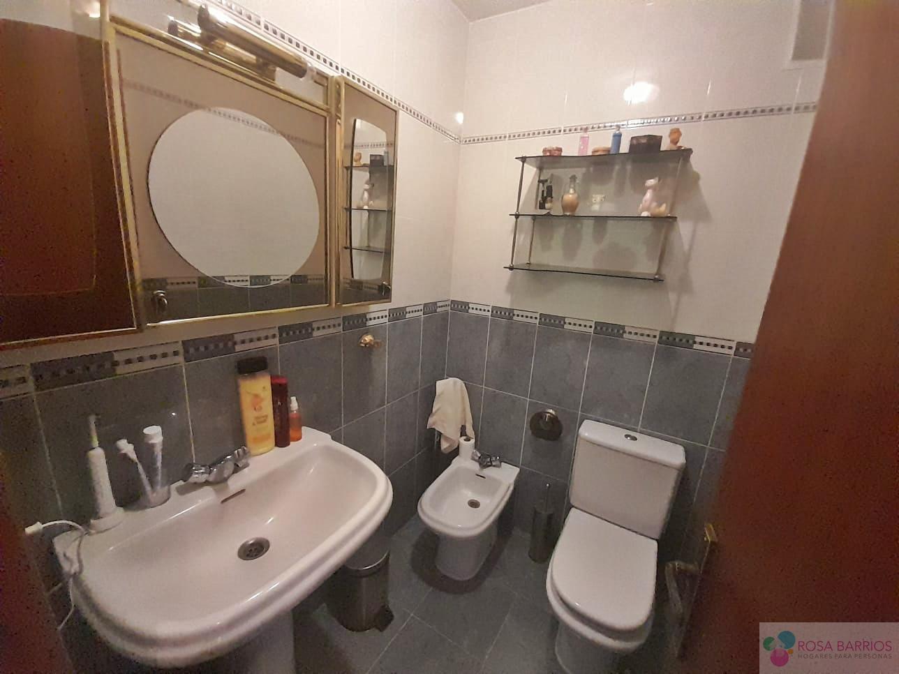 For sale of flat in San Pedro de Alcántara