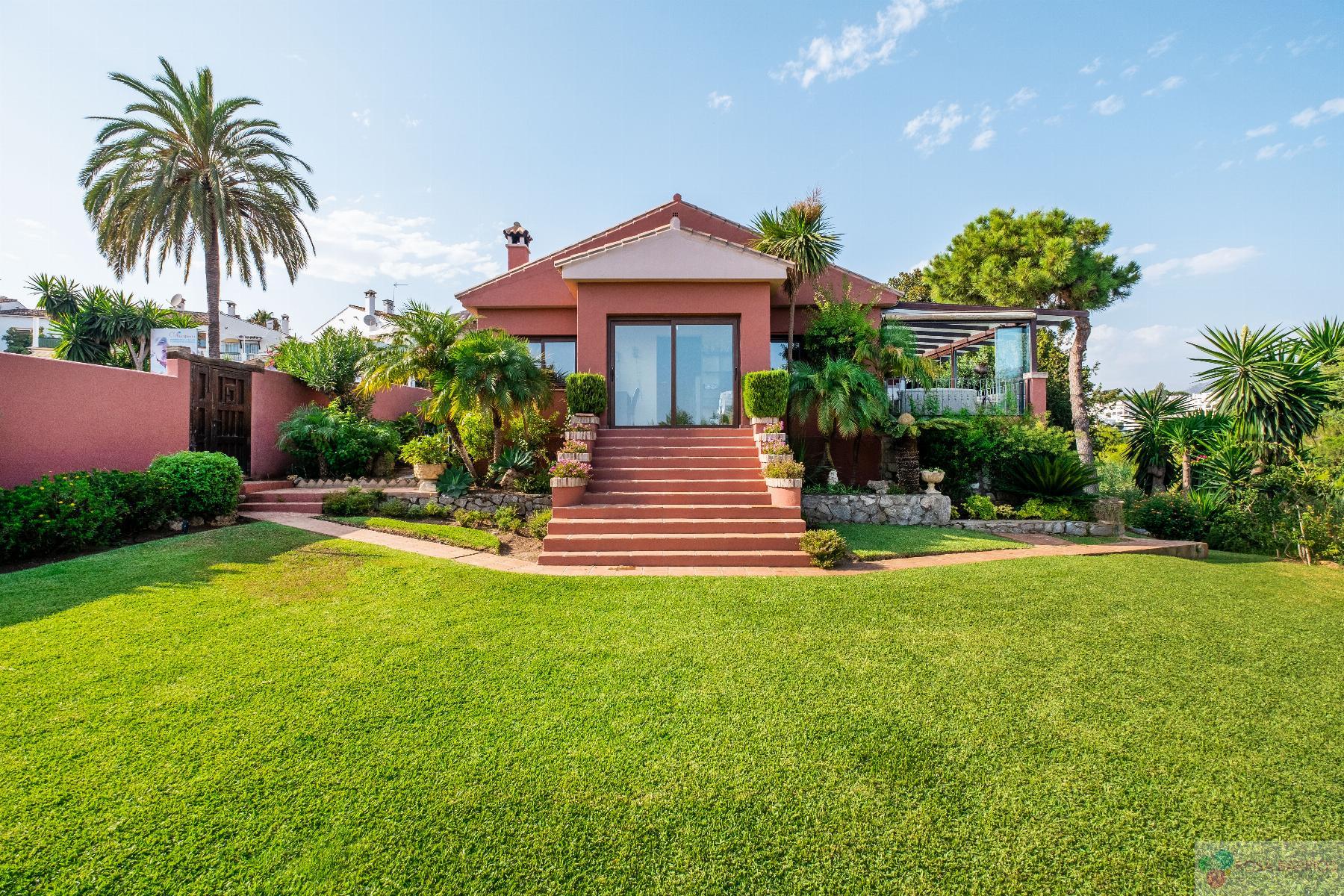 For rent of villa in Benahavís