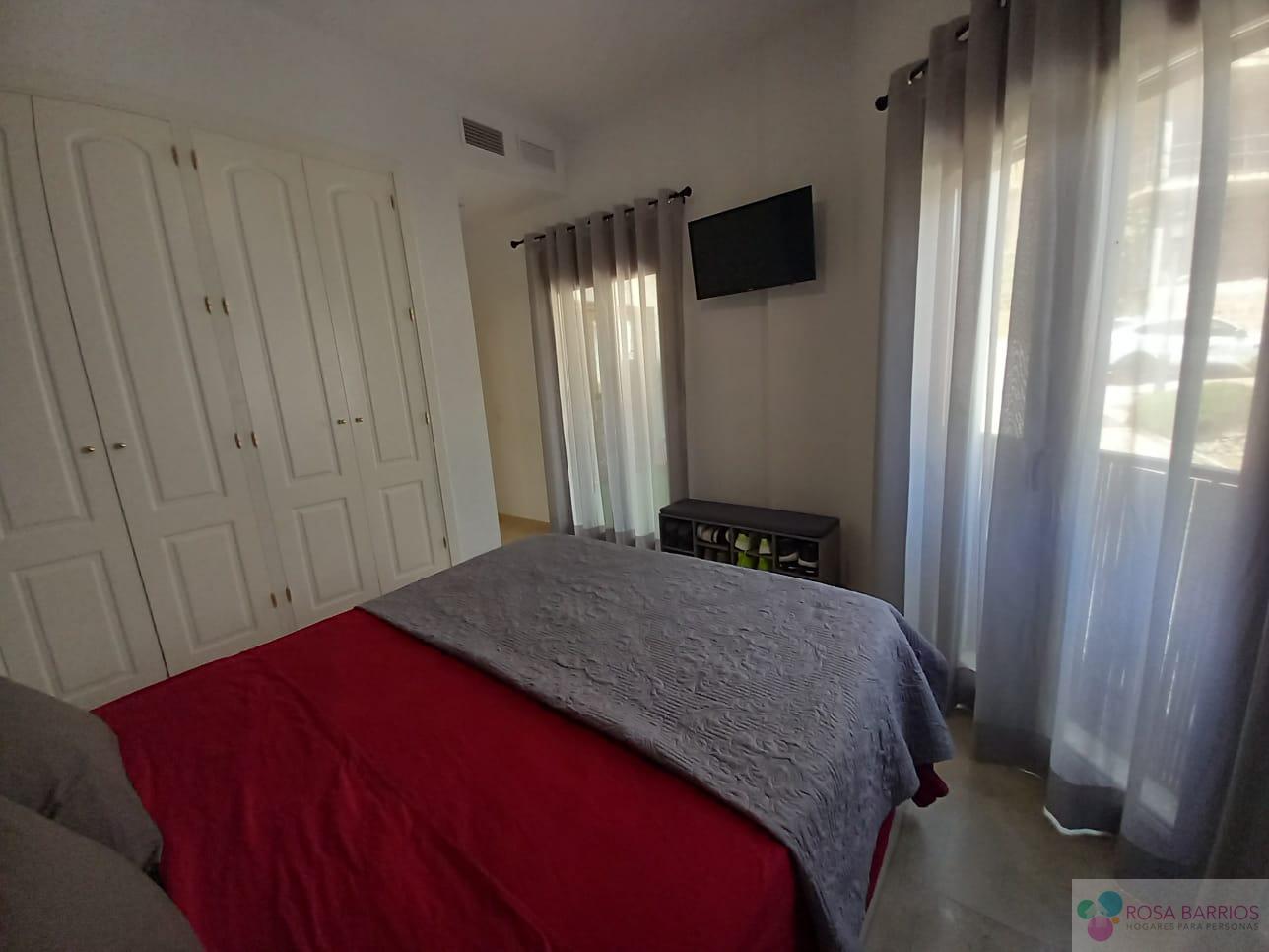 For sale of apartment in Benahavís
