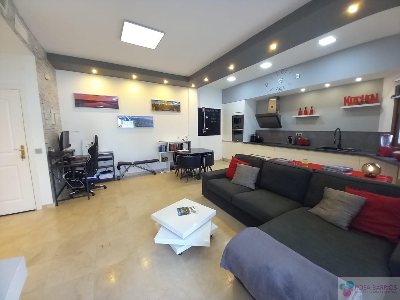 For sale of apartment in Benahavís