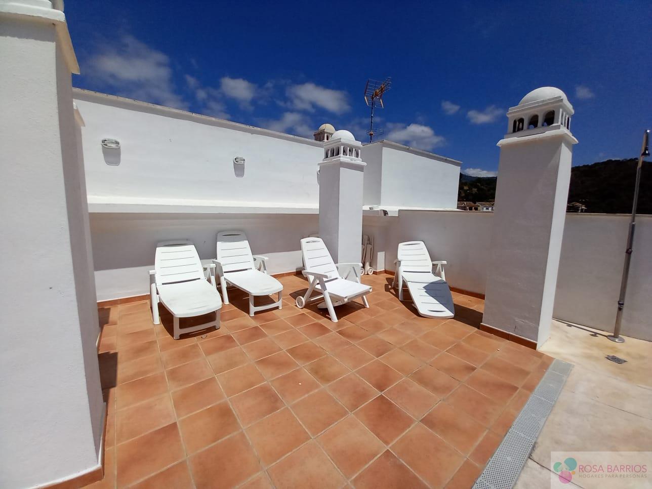 For sale of apartment in Benahavís
