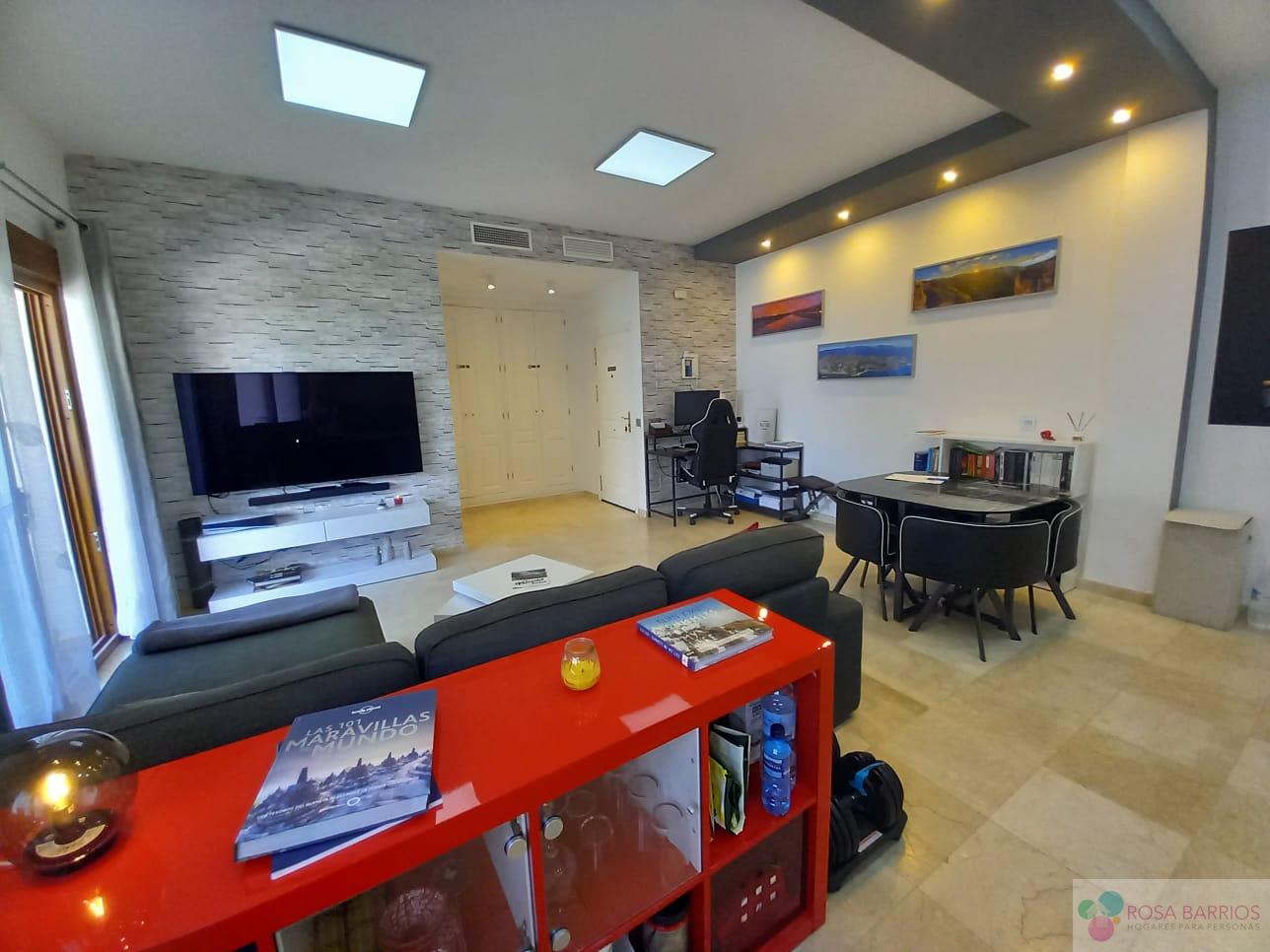For sale of apartment in Benahavís