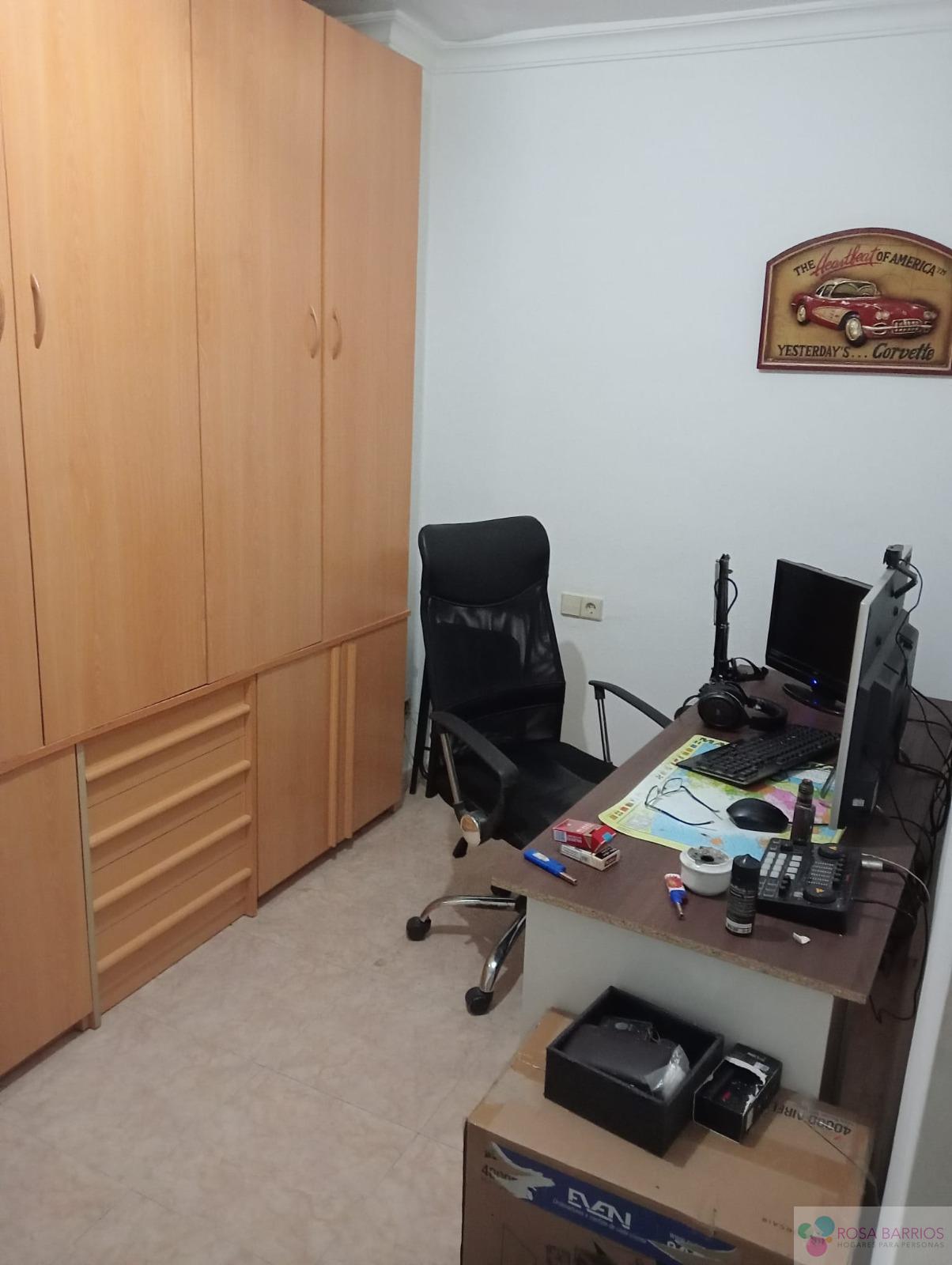 For sale of flat in San Pedro de Alcántara