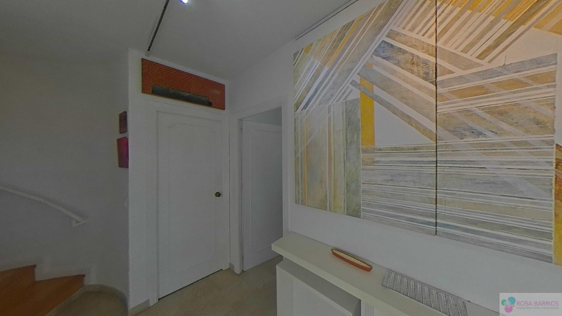 For sale of house in Nueva Andalucía