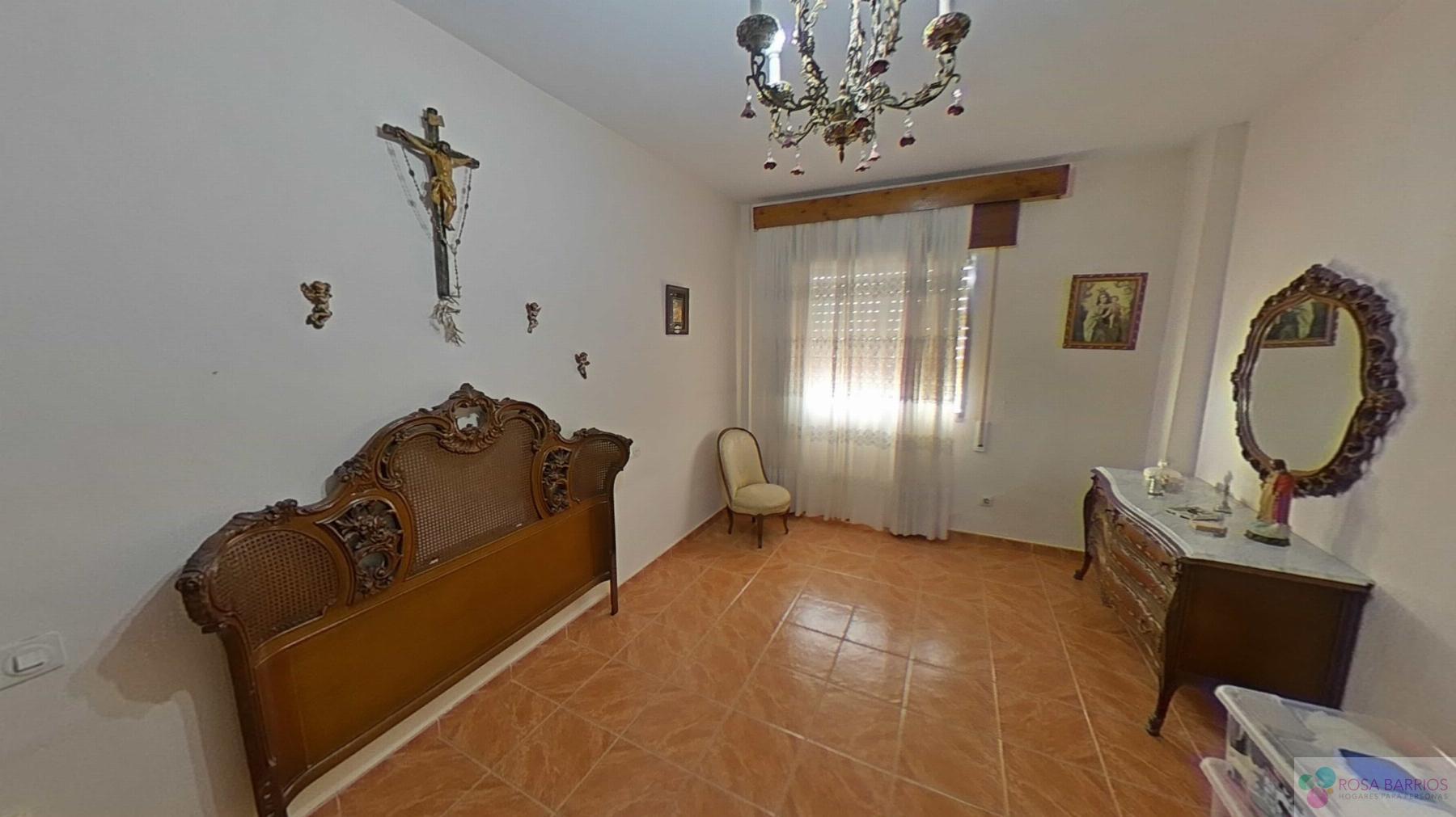 For sale of flat in San Pedro de Alcántara
