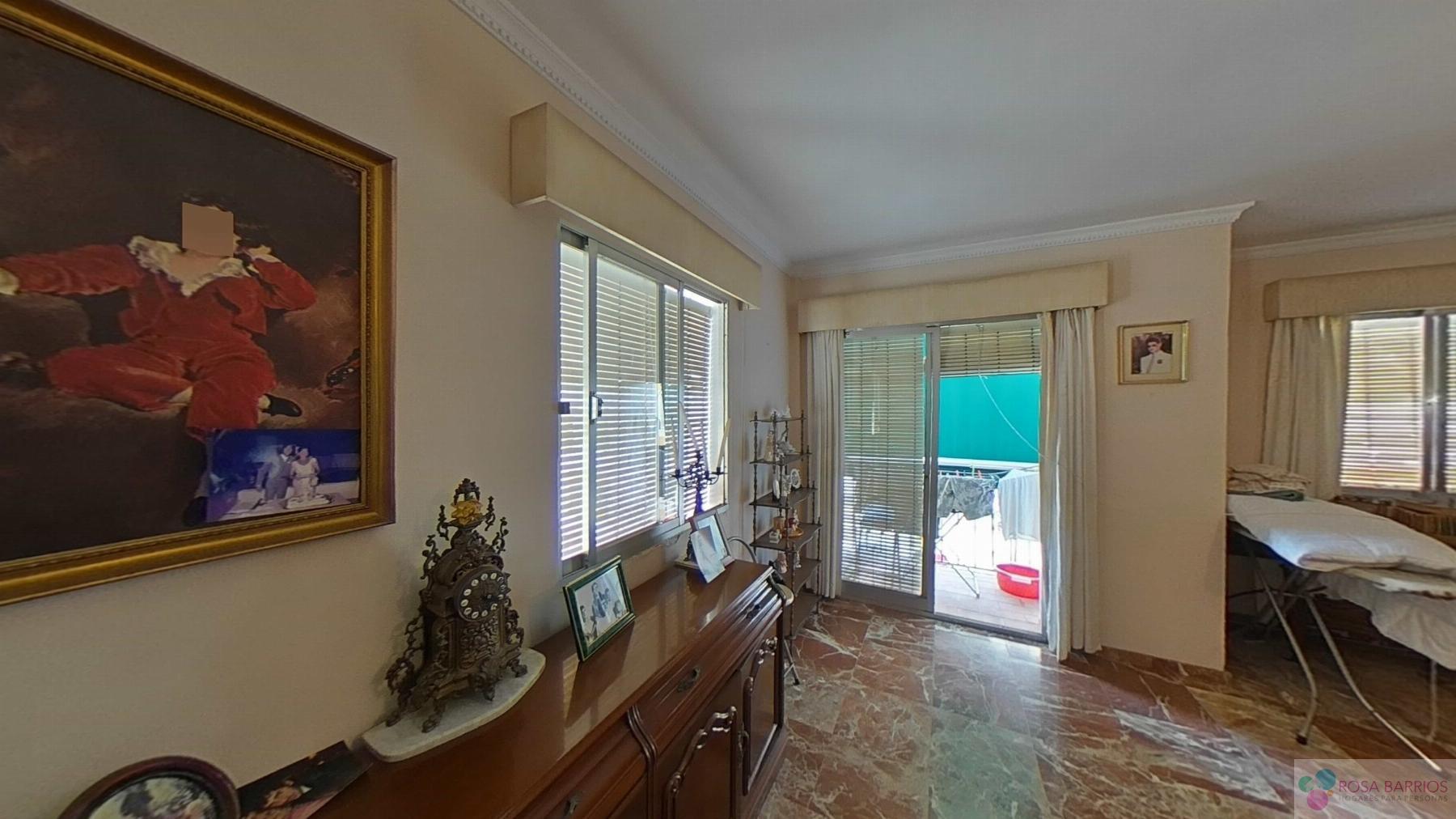 For sale of flat in San Pedro de Alcántara