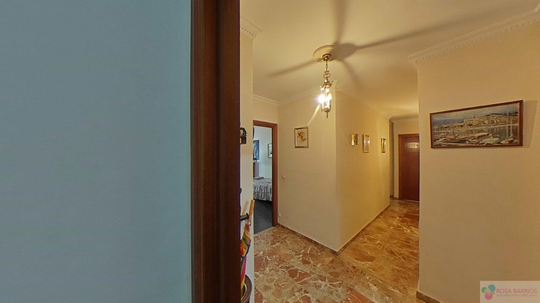 For sale of flat in San Pedro de Alcántara