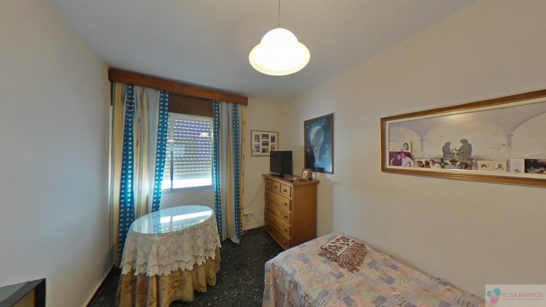 For sale of flat in San Pedro de Alcántara