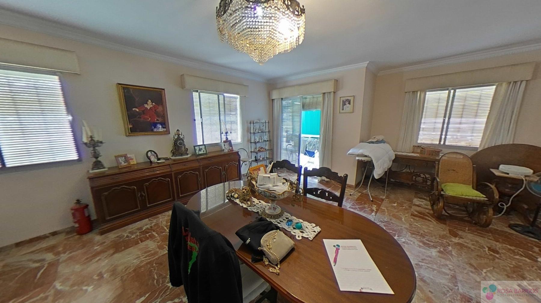 For sale of flat in San Pedro de Alcántara