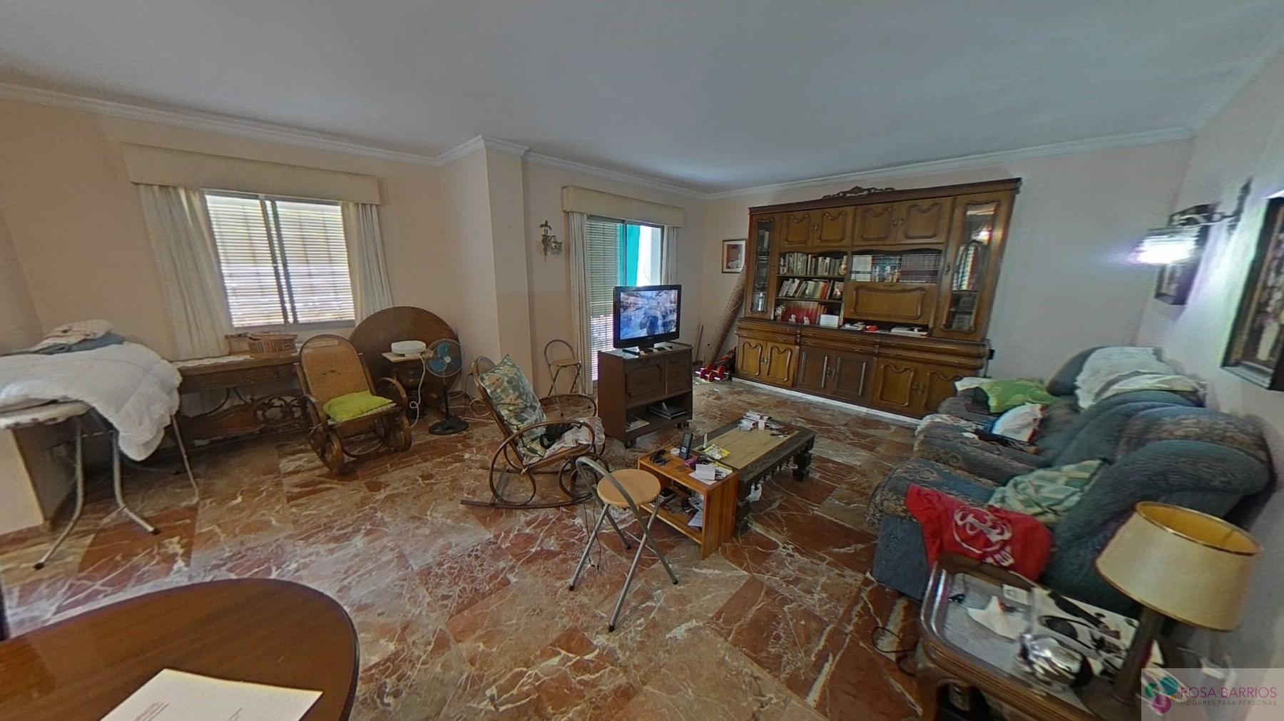 For sale of flat in San Pedro de Alcántara