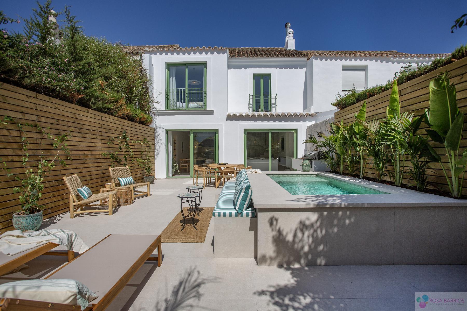 For sale of chalet in San Pedro de Alcántara