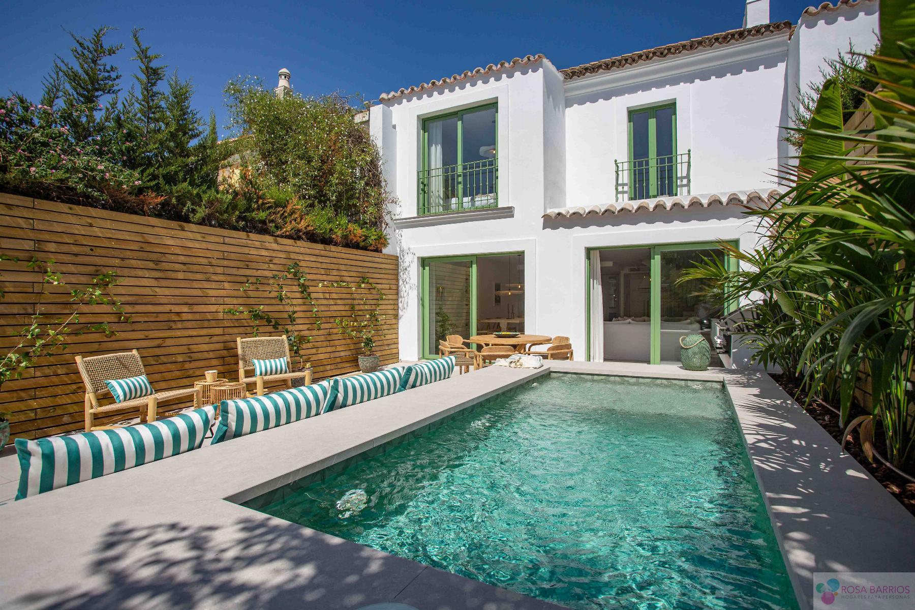 For sale of chalet in San Pedro de Alcántara