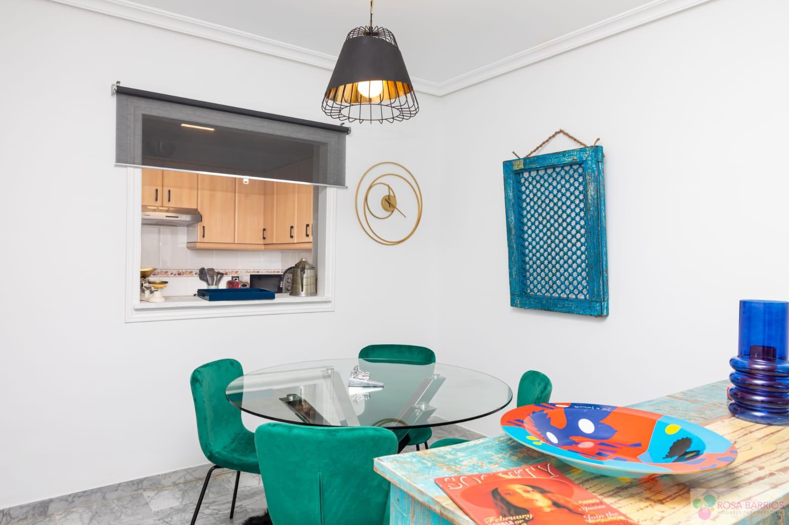 For sale of apartment in Nueva Andalucía