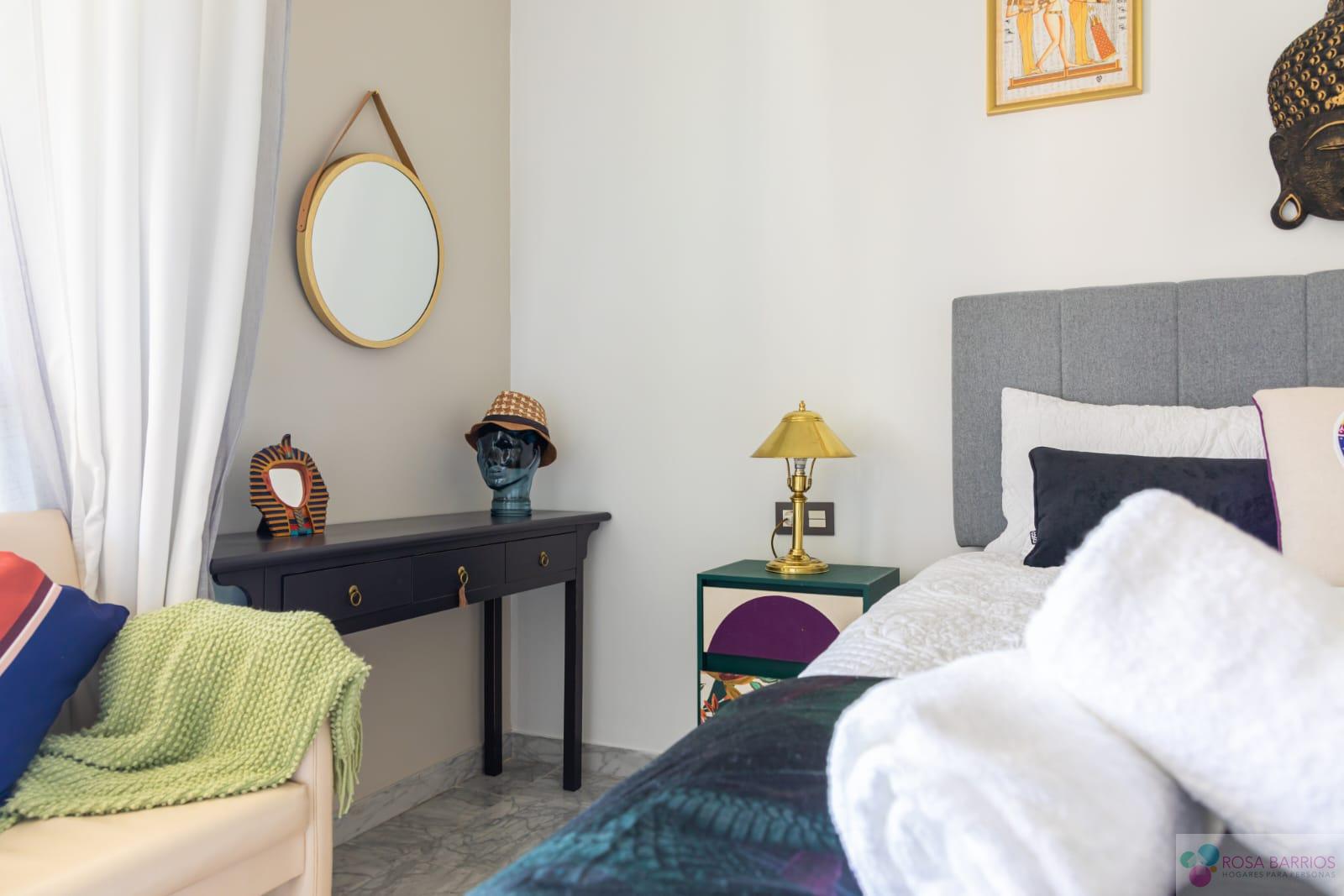 For sale of apartment in Nueva Andalucía