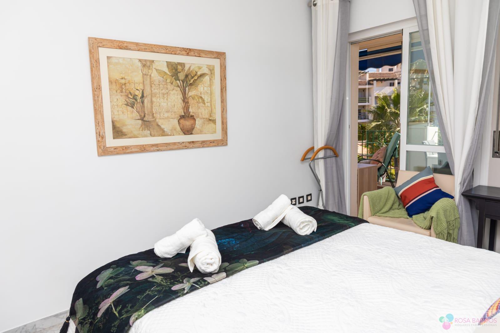 For sale of apartment in Nueva Andalucía