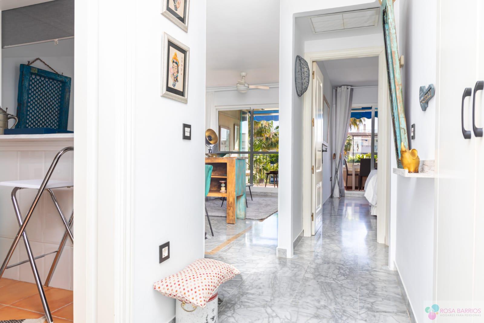 For sale of apartment in Nueva Andalucía