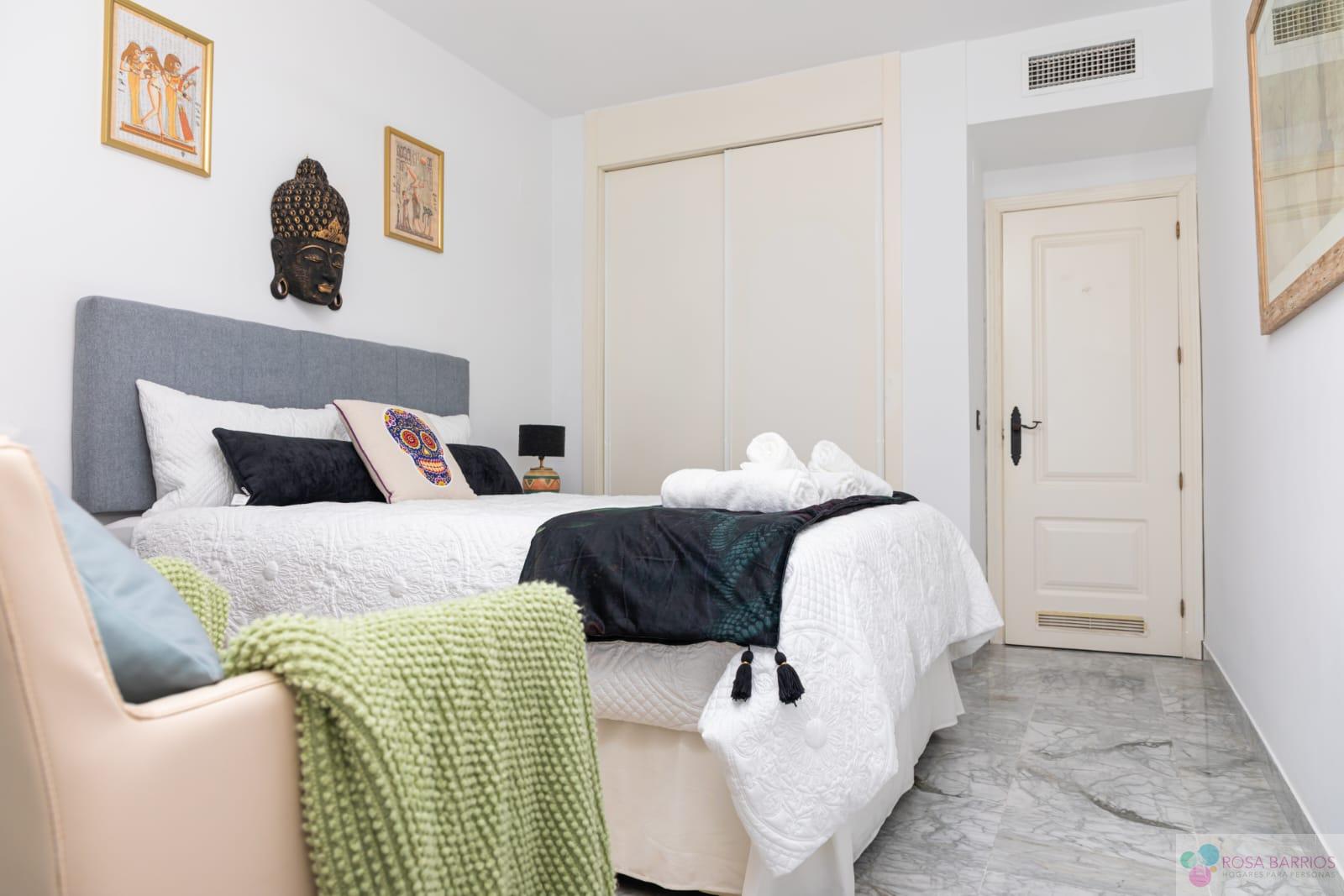 For sale of apartment in Nueva Andalucía