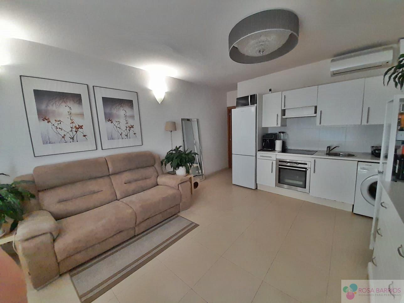 For sale of flat in San Pedro de Alcántara