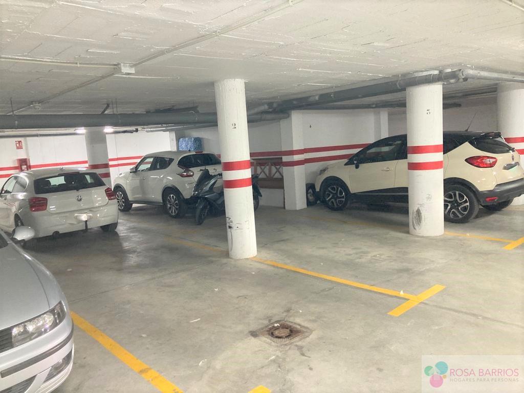 For sale of garage in Estepona
