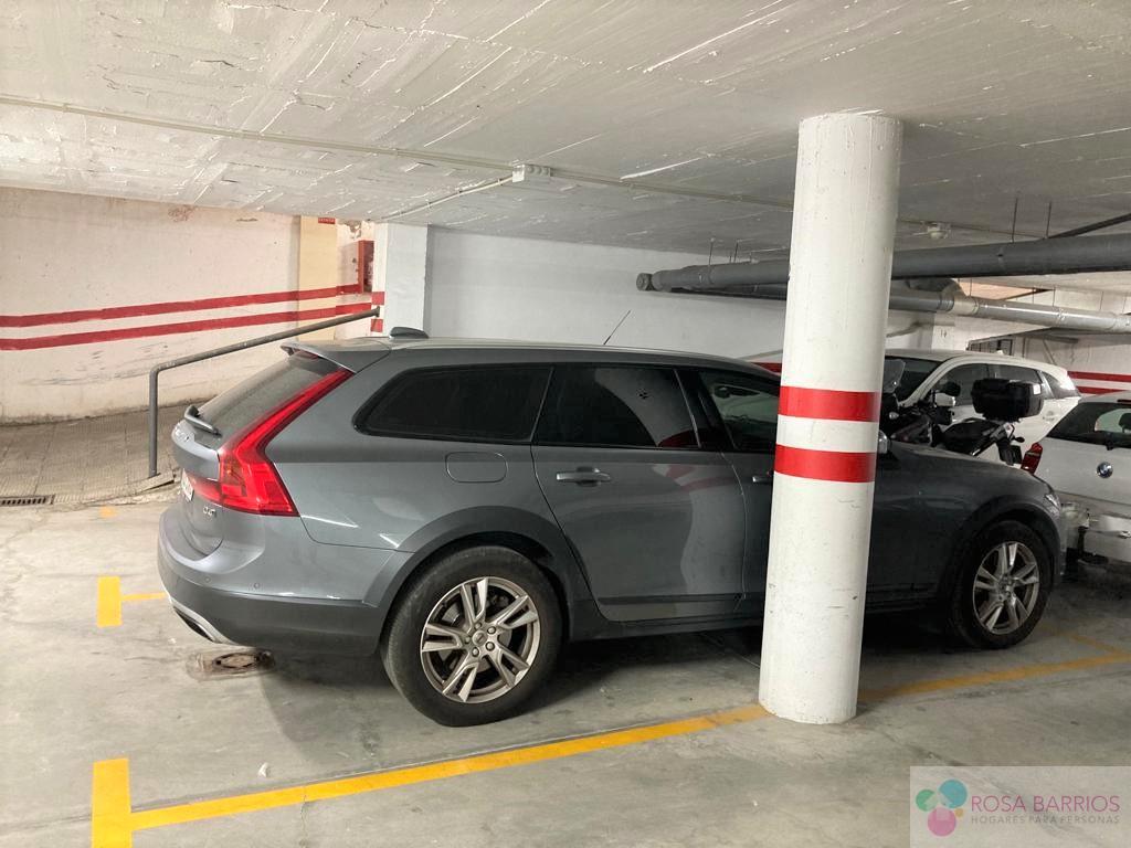 For sale of garage in Estepona
