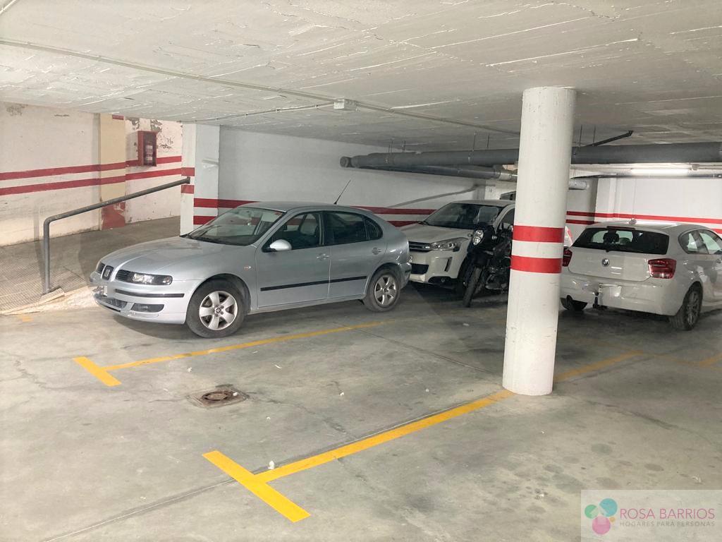 For sale of garage in Estepona