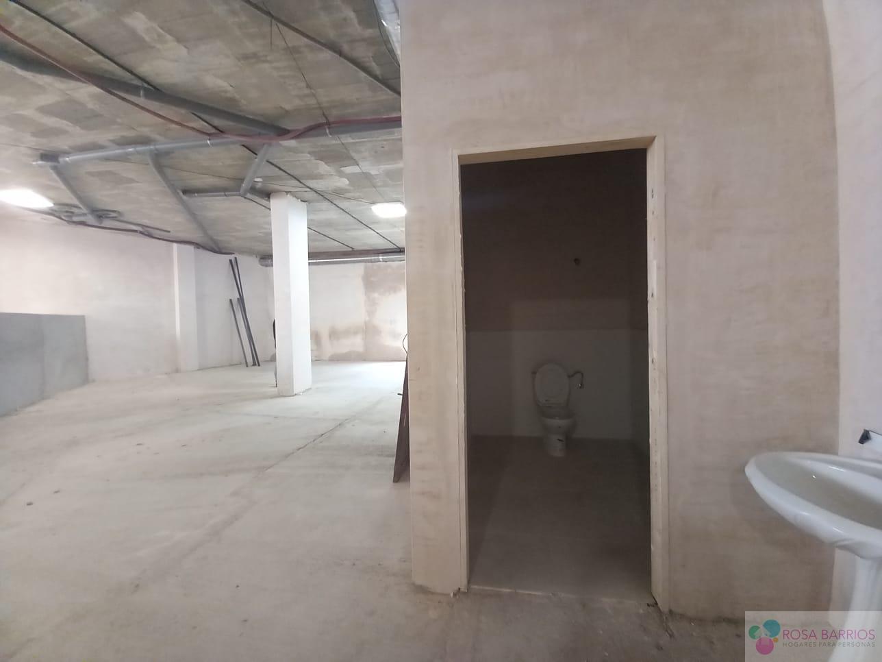 For sale of commercial in San Pedro de Alcántara