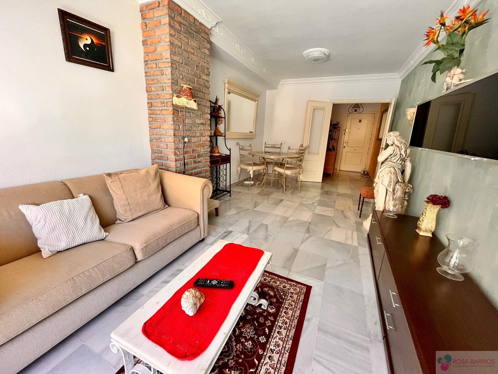 For sale of flat in Nueva Andalucía