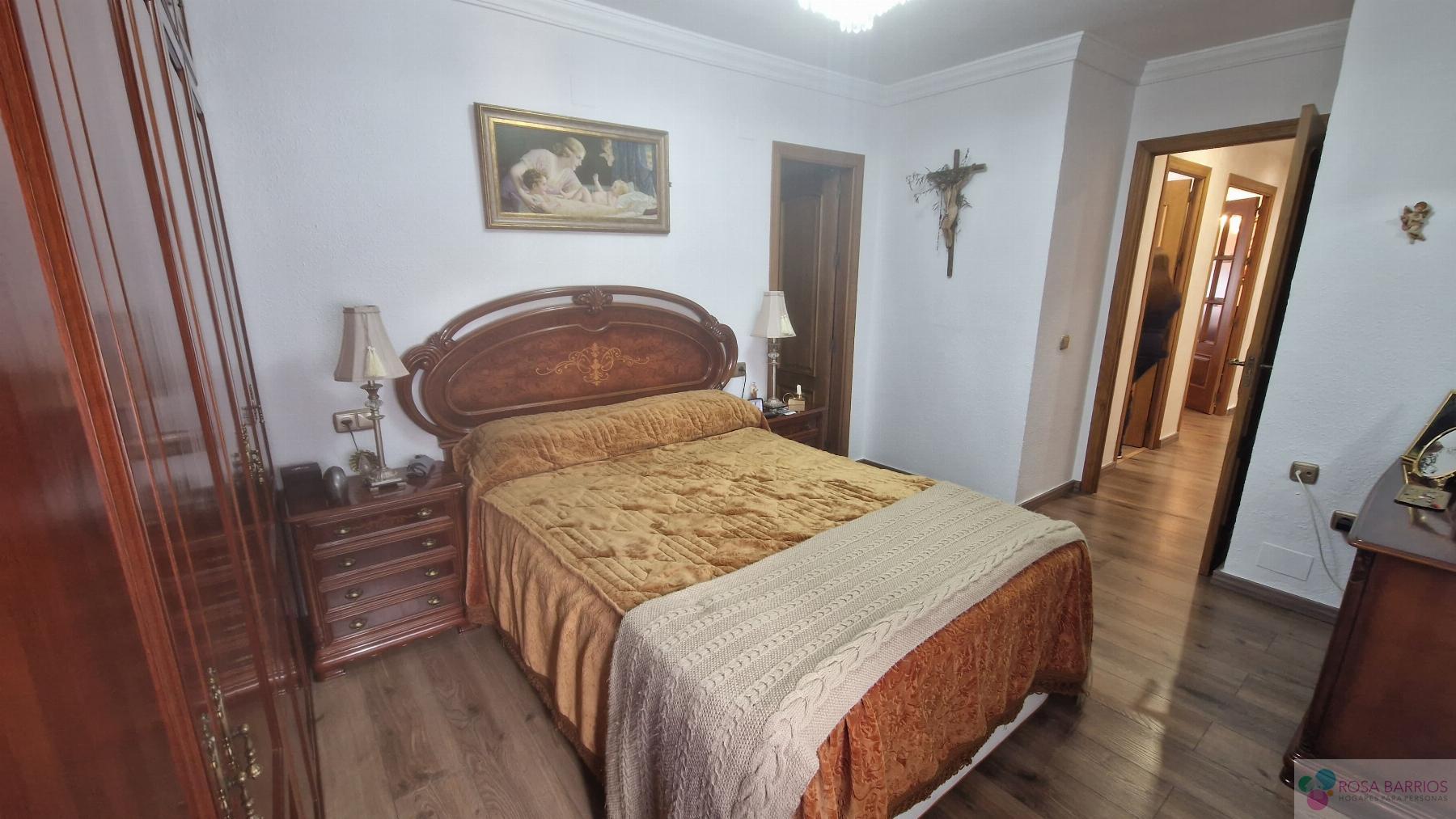 For sale of flat in Estepona