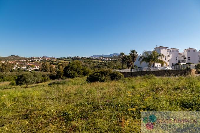 For sale of land in Manilva