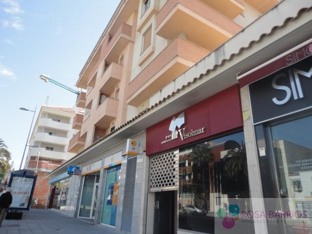 Venta de local comercial en Benalmádena