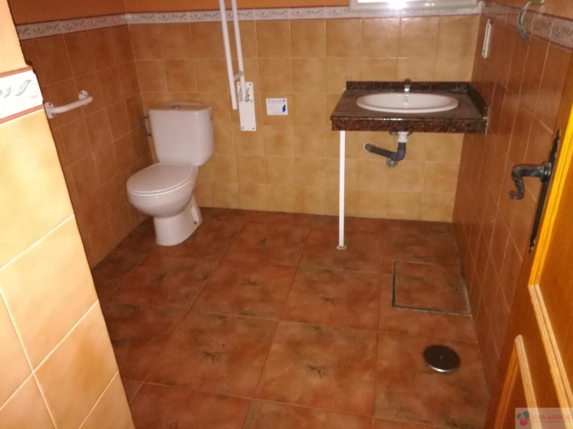 For sale of commercial in Mijas
