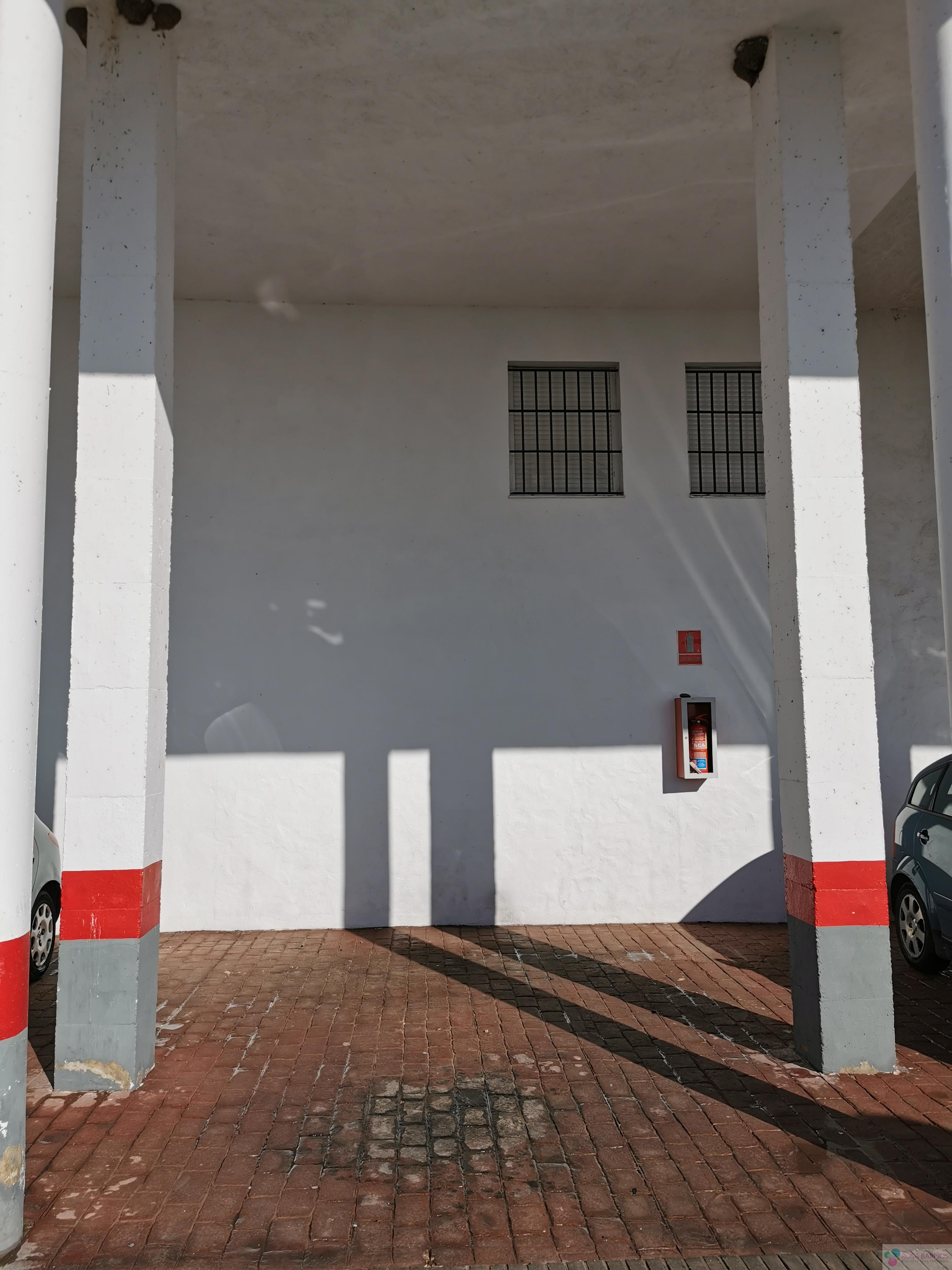 For sale of garage in Estepona