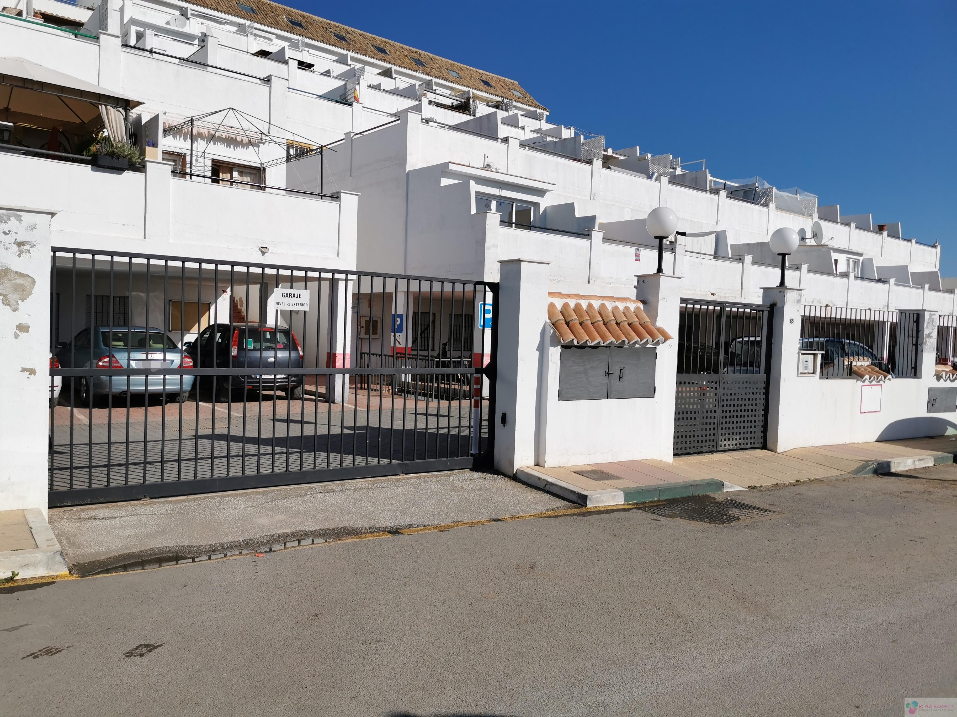 For sale of garage in Estepona