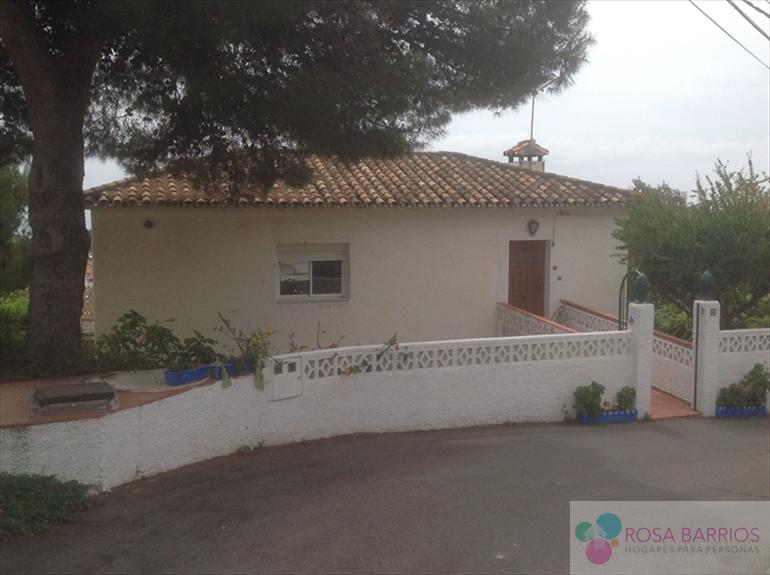 For sale of chalet in Benalmádena