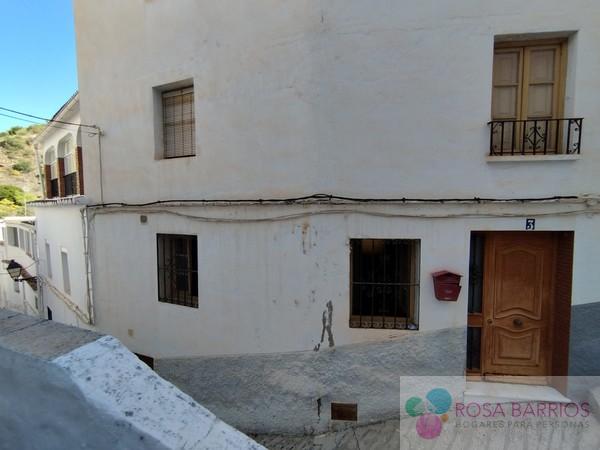 Venta de chalet en Tolox
