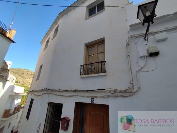 Venta de chalet en Tolox
