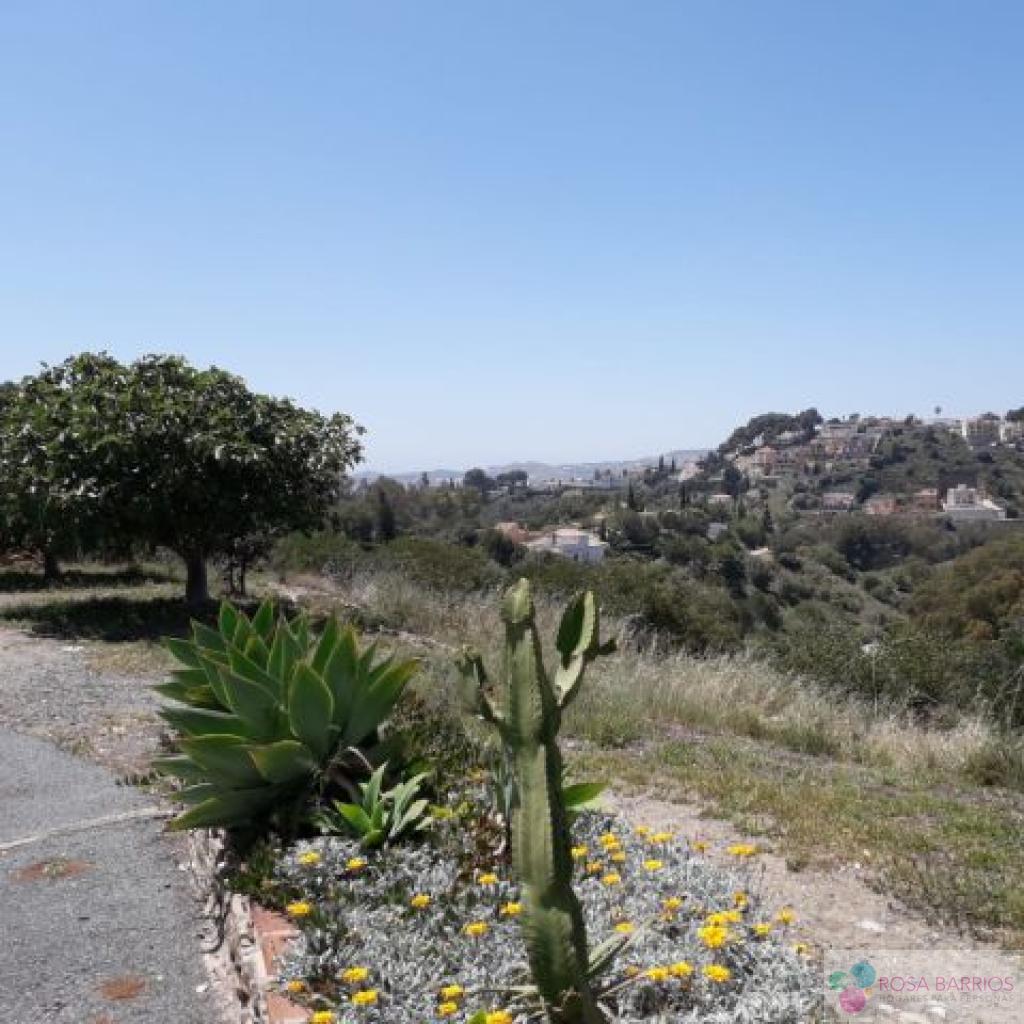 For sale of land in Mijas