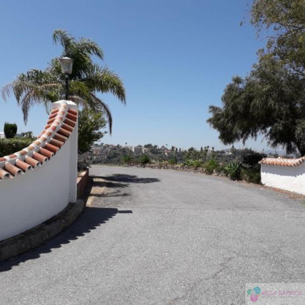 For sale of land in Mijas
