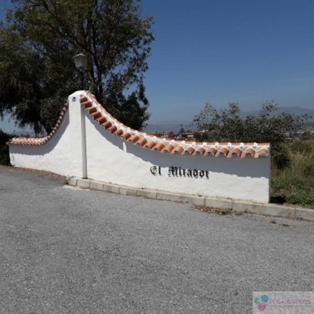 For sale of land in Mijas
