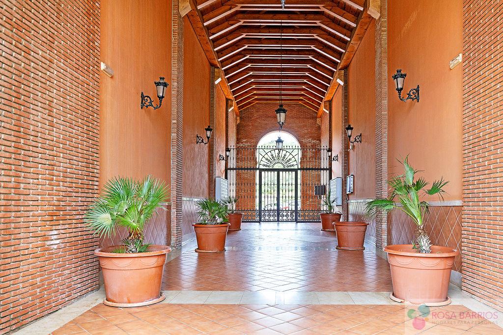 For sale of flat in Manilva