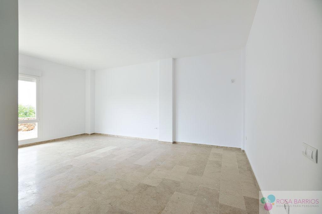 For sale of flat in Manilva