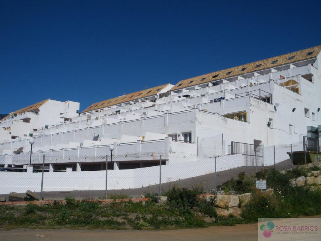 For sale of garage in Estepona