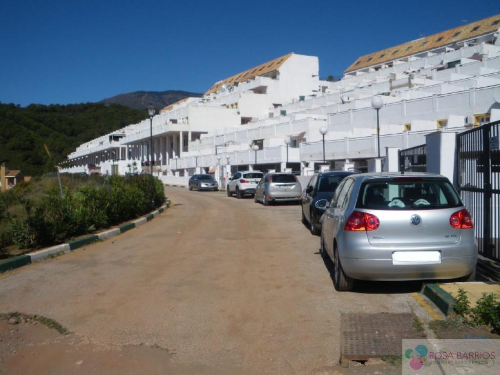 For sale of garage in Estepona