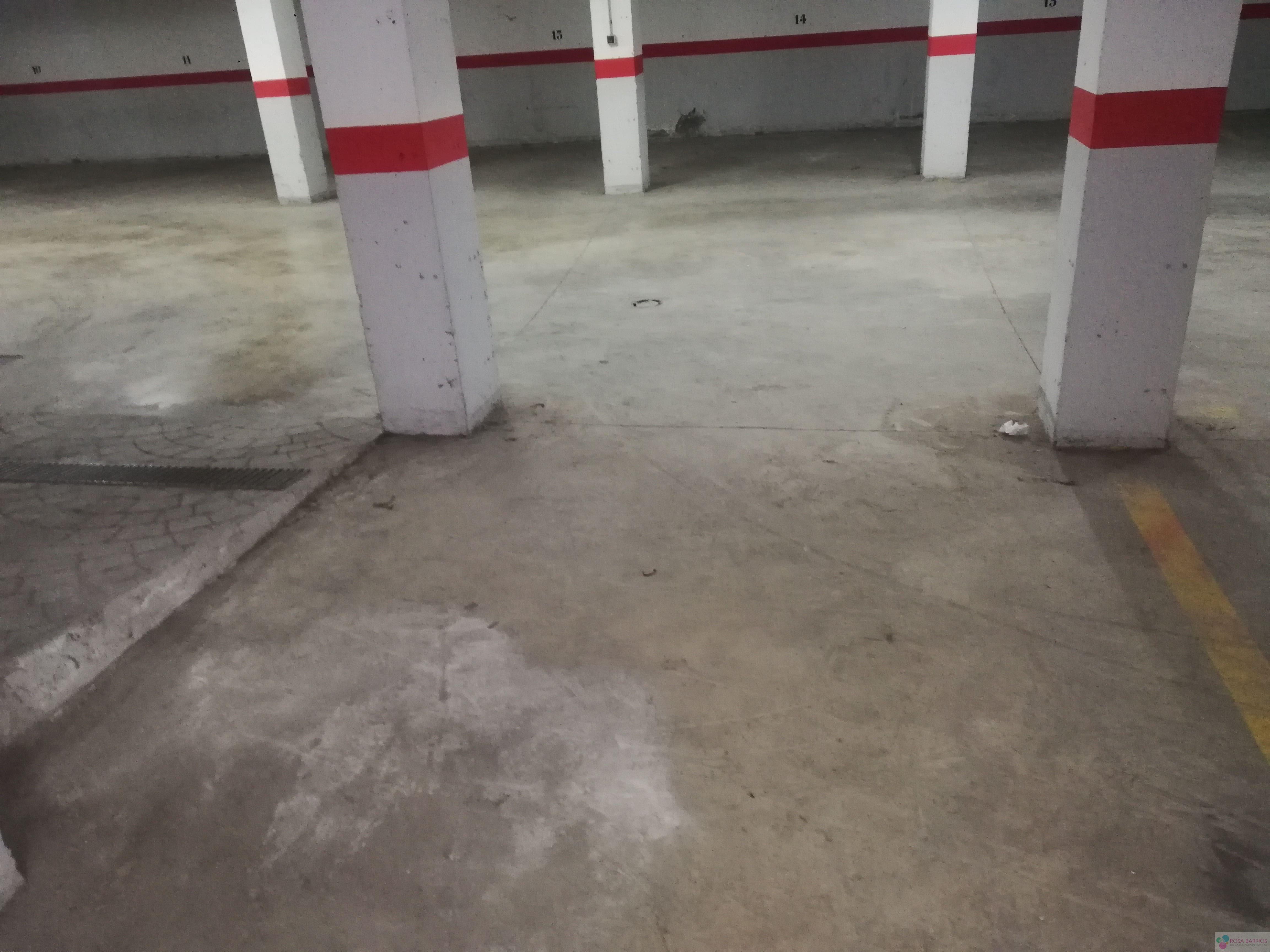 Zu verkaufen von garage in
 Mollina