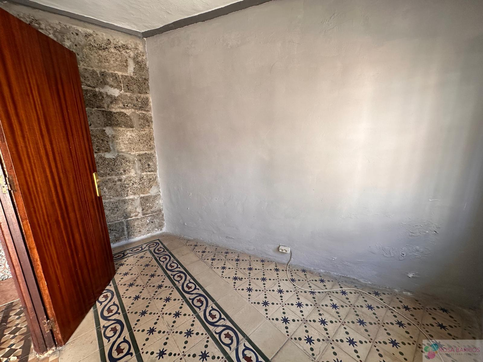 For sale of house in San Pedro de Alcántara