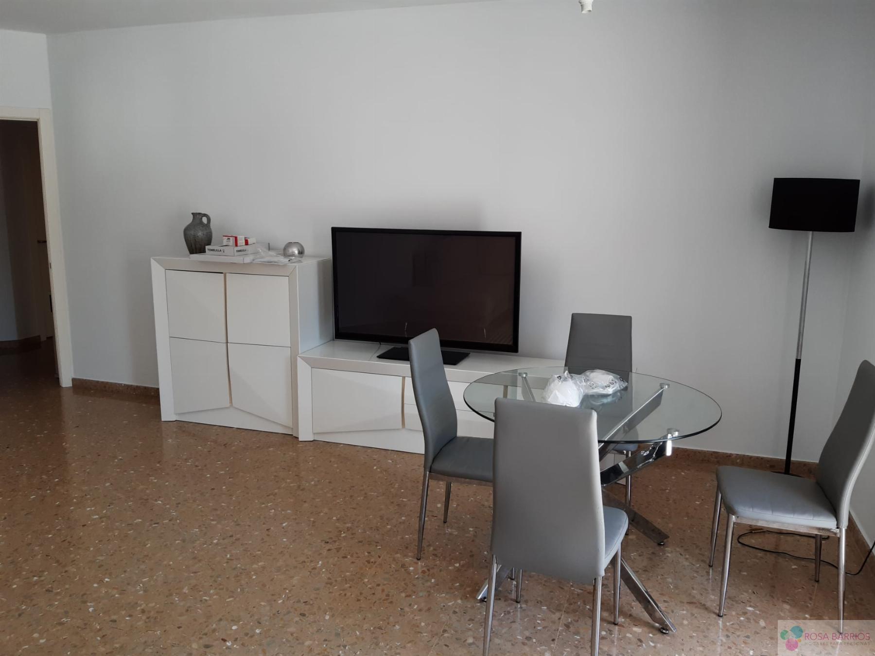 Venta de piso en Estepona