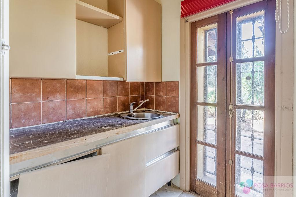 Zu verkaufen von chalet in
 Estepona