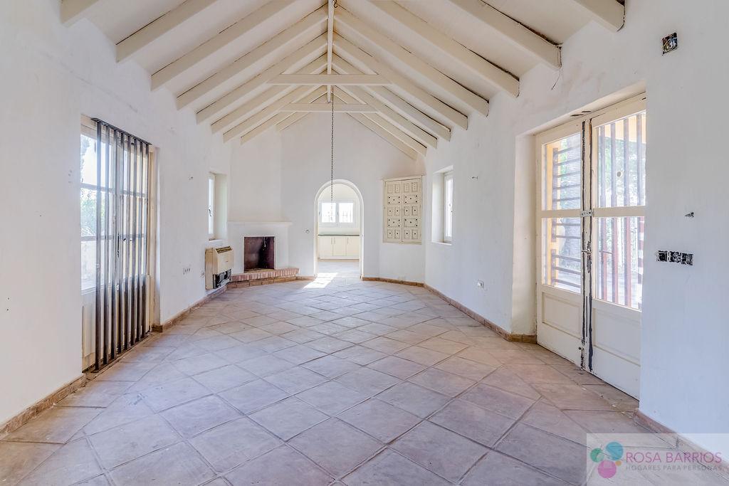 Zu verkaufen von chalet in
 Estepona
