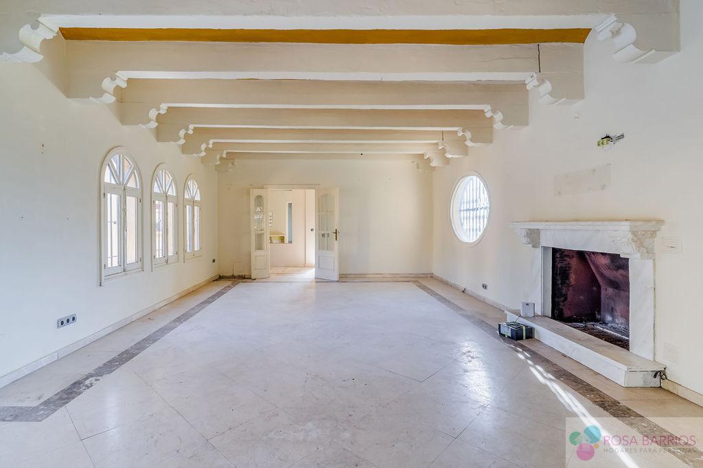 Zu verkaufen von chalet in
 Estepona