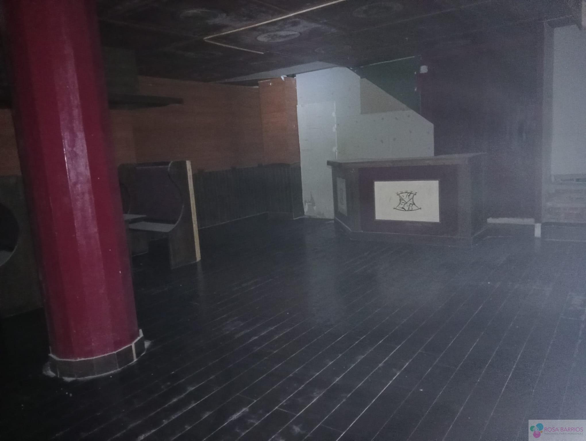 For sale of commercial in Estepona